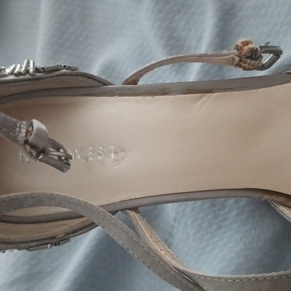 Nine West silver fancy heels - Picture 10 of 12